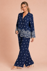 Conjunto azul marino amplio bordado