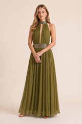 Vestido largo de cuello halter con espalda descubierta