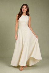 Vestido largo crema evasé sin mangas