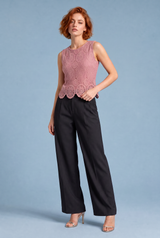 Top de encaje con tirantes anchos
