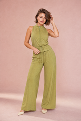 Conjunto sin mangas cuello alto