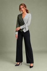 Blusa cuello V efecto cruzado