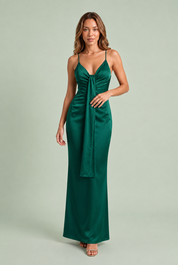 Vestido largo con escote en V drapeado