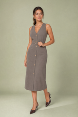 Vestido midi con escote en V y cinturón