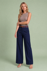 Pantalón ancho con cinturón de tiro medio