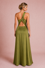 Robe vert olive asymétrique dos nu | Vue de dos | Lounelle Paris