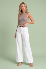 Pantalón ancho con cinturón de tiro medio