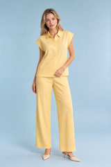 Conjunto amarillo pálido holgado cuello camisero