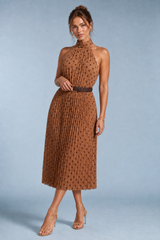 Vestido marrón de lunares con cuello halter