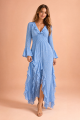Vestido largo azul con volantes