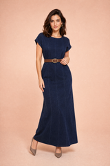 Vestido largo azul oscuro con cinturón