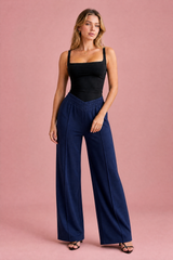 Pantalón ancho con cintura elástica en V