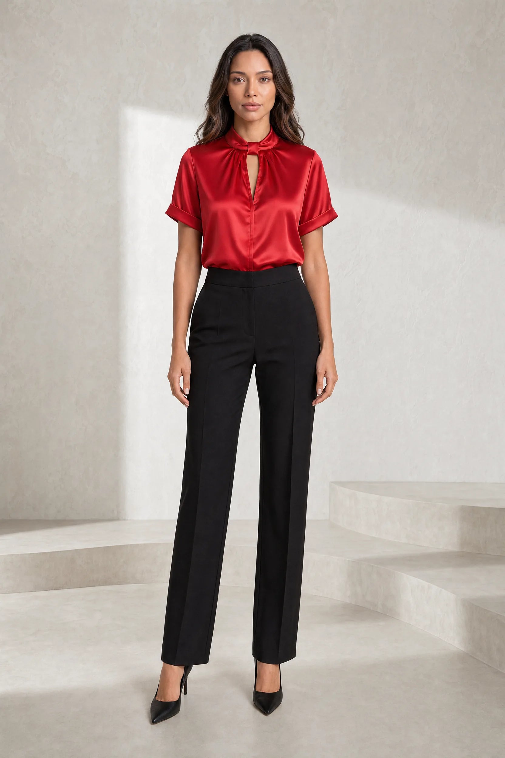 Blouse satinée col montant manches courtes | Lounelle Paris