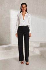 Camisa fluida cuello en V