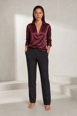 Camisa fluida cuello en V