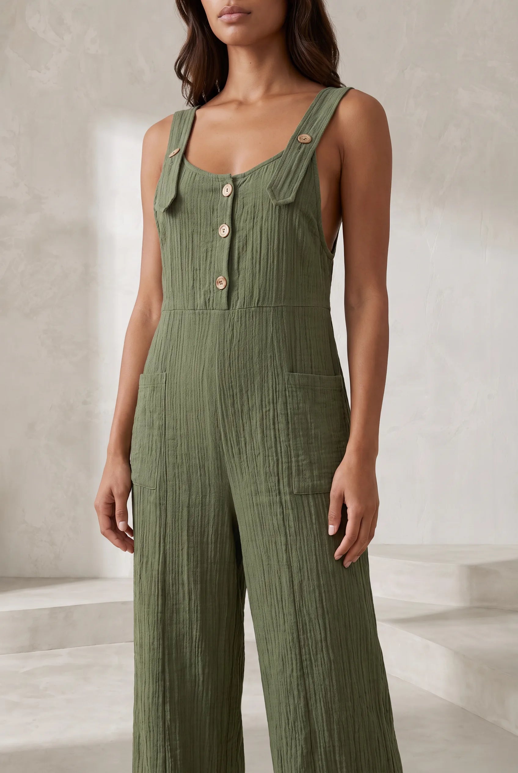 Combinaison ample vert militaire dos nu | Lounelle Paris