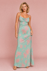 Vestido floral con espalda descubierta