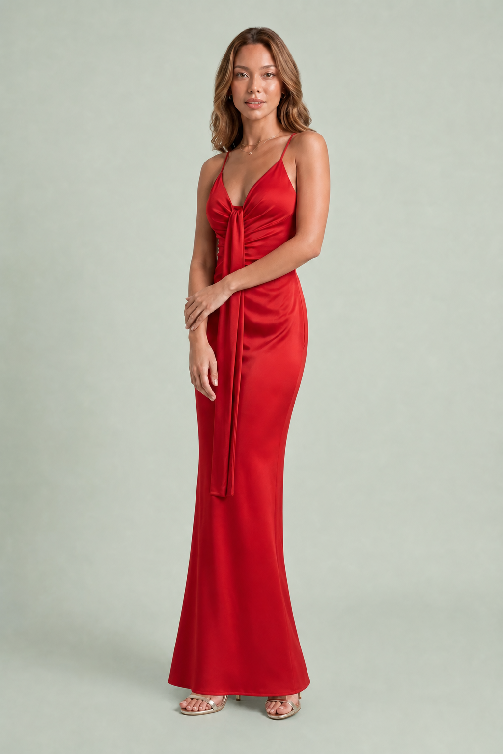 Vestido largo con escote en V drapeado