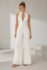 Mono blanco plisado cuello alto