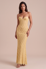 Vestido palabra de honor de encaje con espalda acordonada
