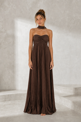 Vestido largo plisado con espalda descubierta
