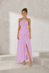 Vestido largo de cuello halter con volantes