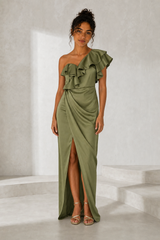 Vestido largo satinado asimétrico