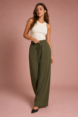 Pantalón fluido ancho con cordón
