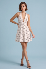 Vestido de lunares con cuello halter