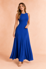 Vestido largo azul fluido sin mangas
