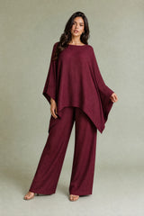Conjunto holgado con cuello bote