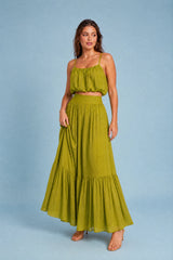 Conjunto de falda larga con tirantes finos