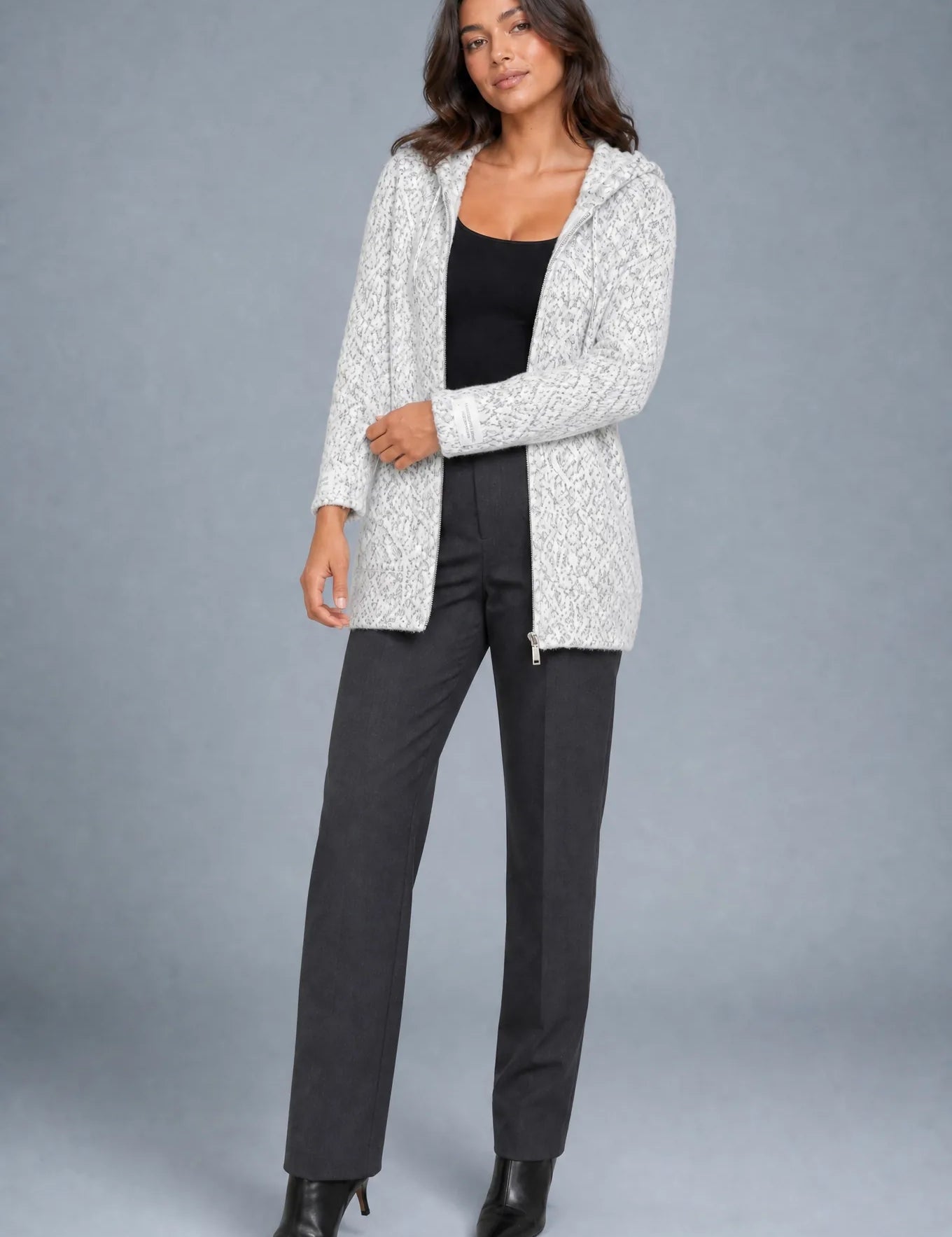 Gilet en maille à capuche zippé | Variante Blanc cassé | Lounelle Paris