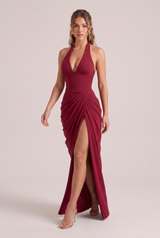 Vestido largo de cuello halter y espalda descubierta