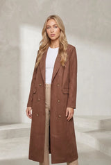 Manteau long marron effet suédine