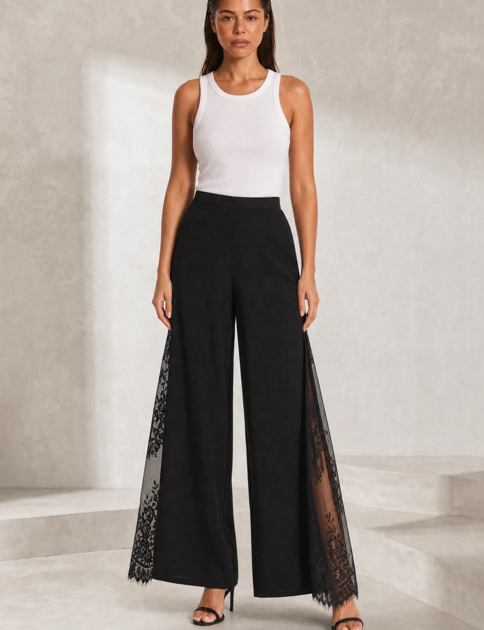 Pantalon large noir taille haute dentelle | Lounelle Paris