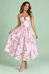 Vestido rosa de flores y rayas con cuello halter