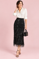 Falda midi negra de lentejuelas con flecos