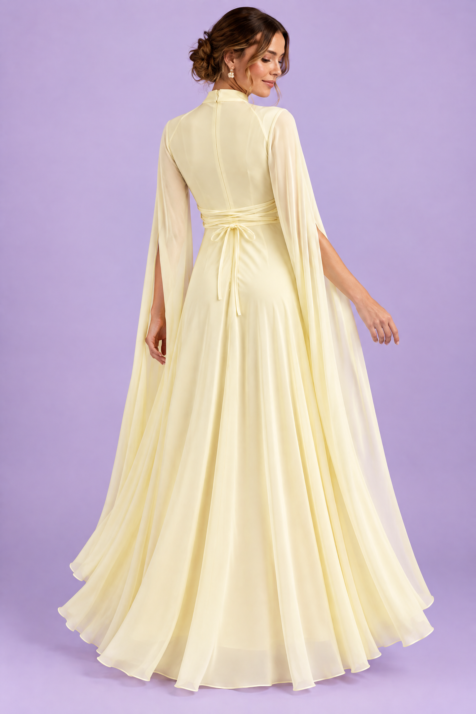 Robe longue jaune clair à encolure carrée et manches cape | Vue de dos | Lounelle Paris
