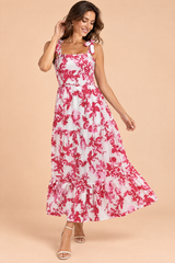 Vestido largo rosa de flores con volantes y escote cuadrado