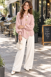 Cardigan oversize rose poudré à col | Photo lifestyle | Lounelle Paris