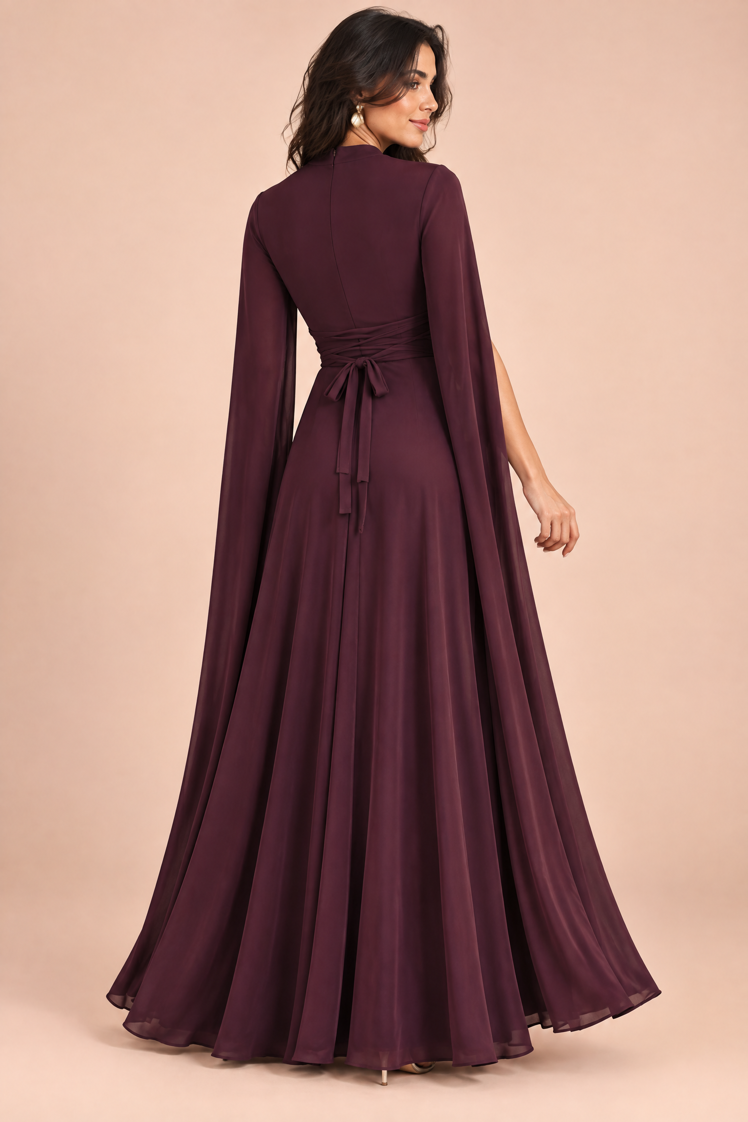 Robe longue bordeaux à encolure carrée et manches cape | Vue de dos | Lounelle Paris