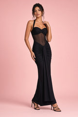 Vestido largo negro fruncido con escote halter