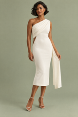 Vestido midi blanco de cuello asimétrico con fajín