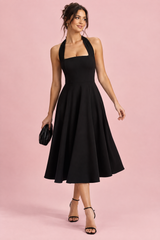 Vestido midi negro con falda skater y escote cuadrado