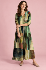Vestido midi verde fluido con escote en V