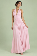 Vestido largo rosa empolvado de escote pronunciado con detalle fruncido