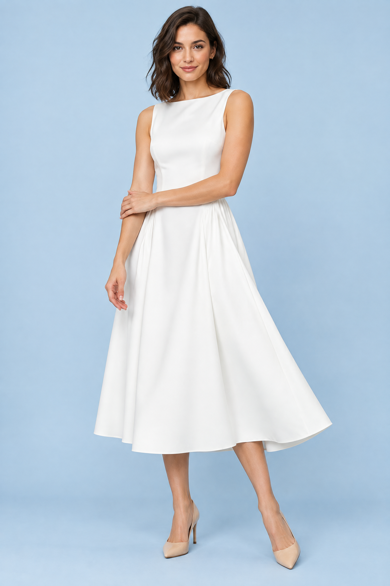Robe blanche à encolure bateau et coupe trapèze | Vue de face | Lounelle Paris