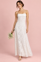 Vestido largo floral blanco de corte evasé