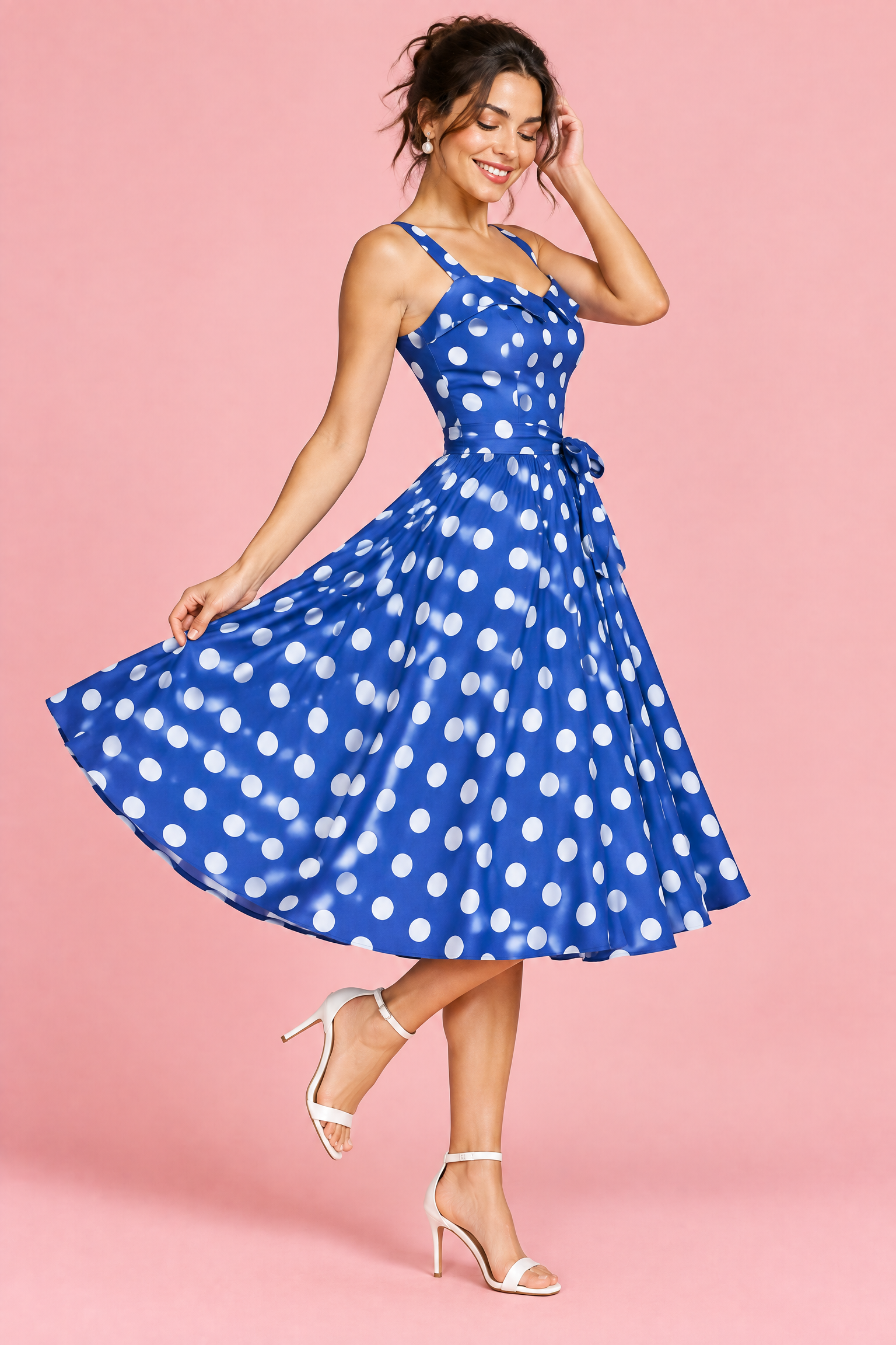Robe midi bleue à pois et encolure carrée | Vue de dos | Lounelle Paris